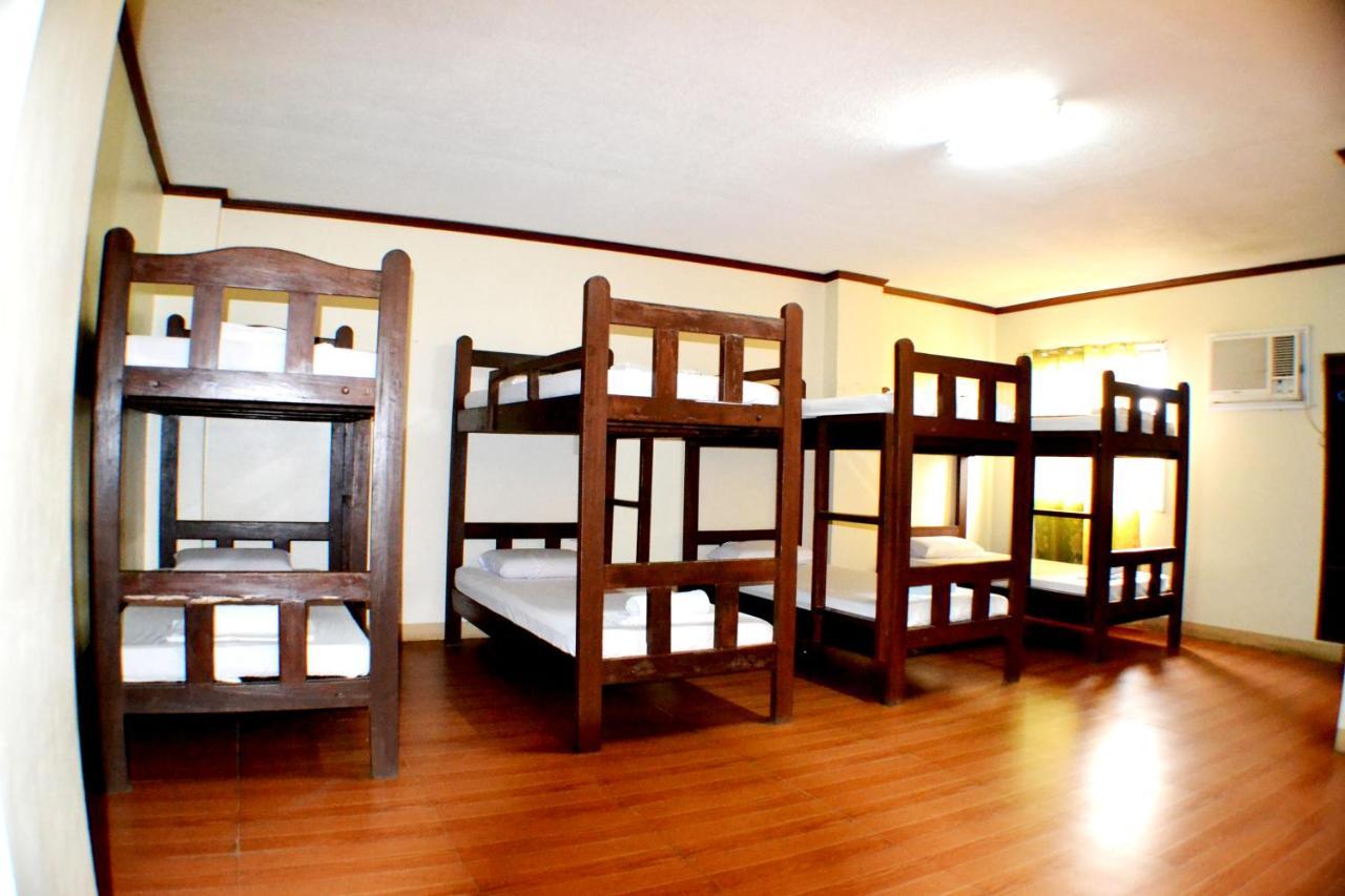 Отель Rufina'S Leisure Center Tagum Экстерьер фото