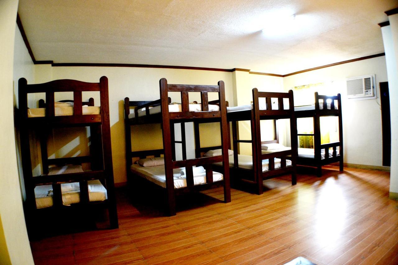 Отель Rufina'S Leisure Center Tagum Экстерьер фото